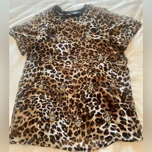 Animal print blouse with cute beaded/sequins detail 🐾✨ Size Small